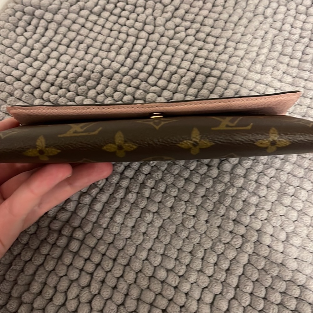 Authentic Louis Vuitton Emilie Wallet - Picture 10 of 10